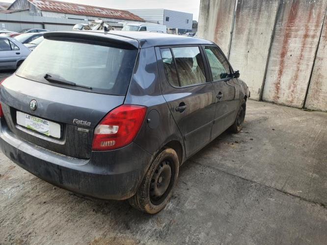 Image Porte avant droit - SKODA FABIA 2