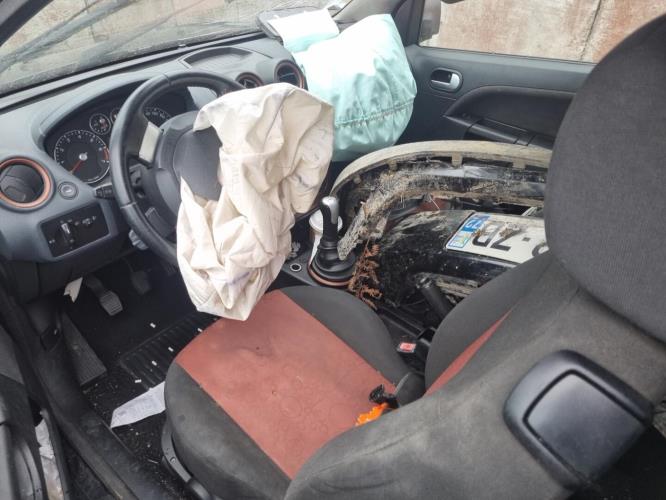 Image Feu arriere principal gauche (feux) - FORD FIESTA 5