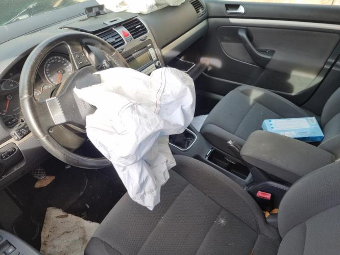 Image Feu arriere principal gauche (feux) - VOLKSWAGEN GOLF 5