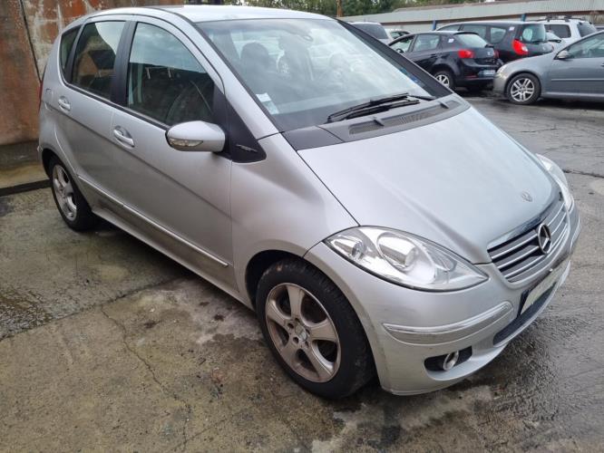 Image Feu arriere principal gauche (feux) - MERCEDES CLASSE A 169