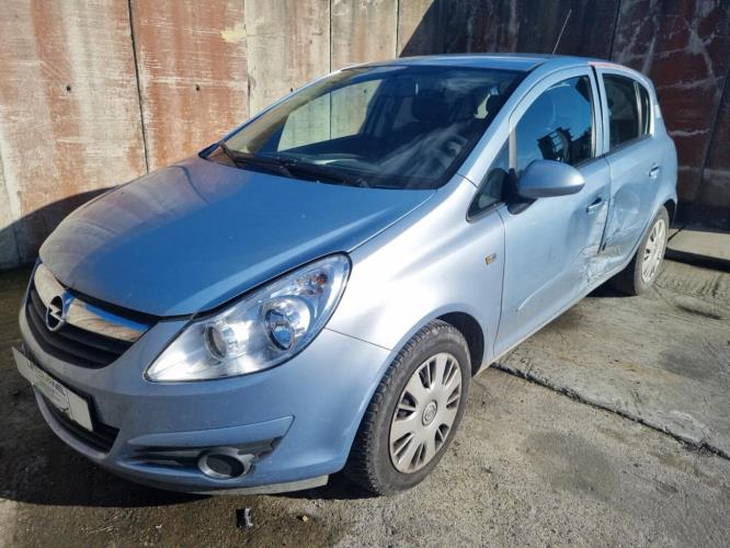 Image Feu arriere principal droit (feux) - OPEL CORSA D
