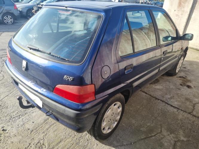 Image Feu arriere principal gauche (feux) - PEUGEOT 106