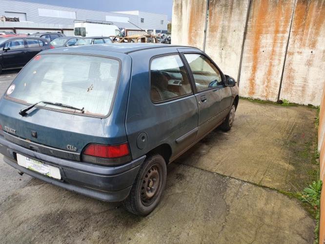Image Feu arriere principal droit (feux) - RENAULT CLIO 1