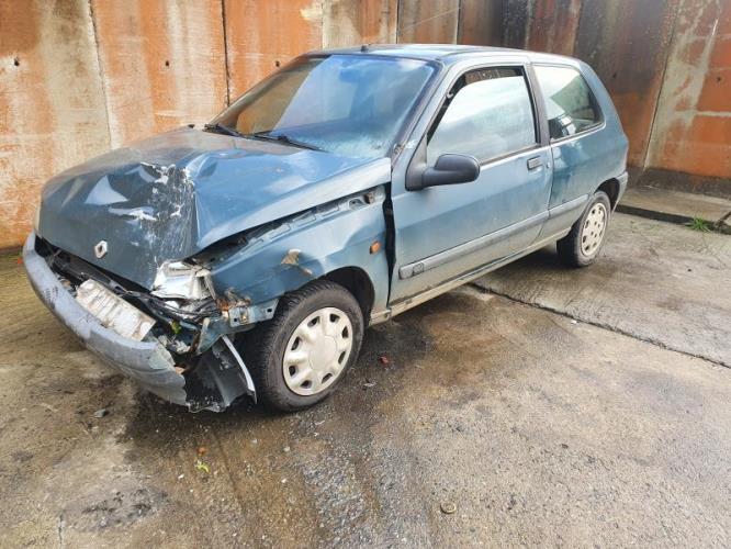 Image Feu arriere principal droit (feux) - RENAULT CLIO 1