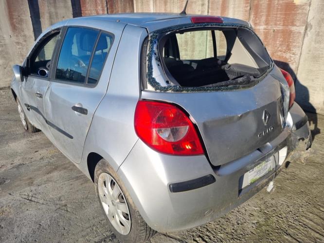 Image Feu arriere principal gauche (feux) - RENAULT CLIO 3