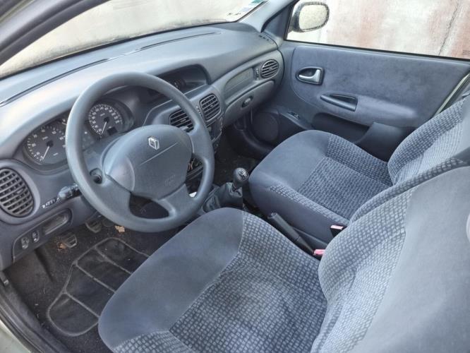Image Pare choc avant - RENAULT MEGANE 1