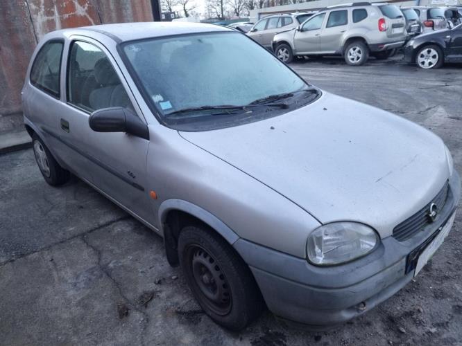 Image Feu arriere principal gauche (feux) - OPEL CORSA B