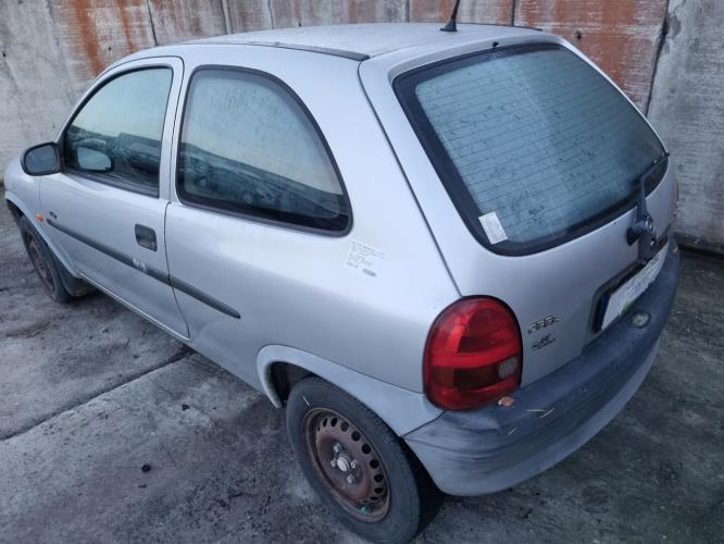 Image Feu arriere principal gauche (feux) - OPEL CORSA B