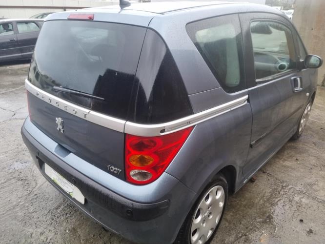 Image Feu arriere principal droit (feux) - PEUGEOT 1007