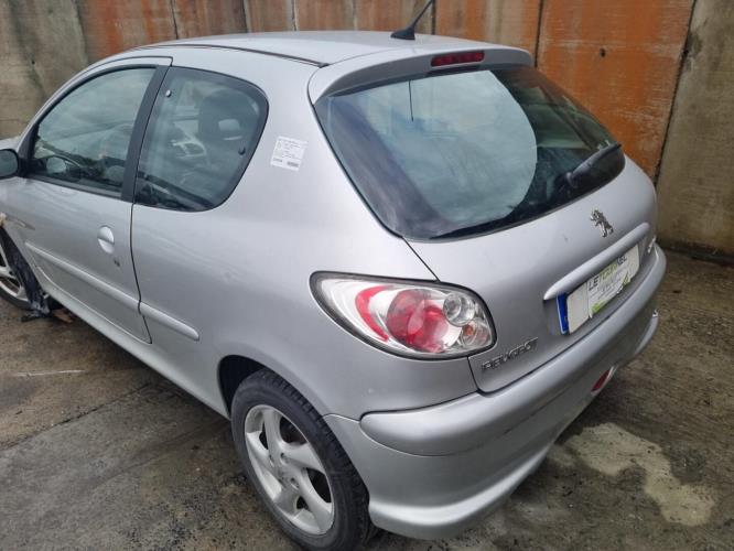 Image Feu arriere principal gauche (feux) - PEUGEOT 206