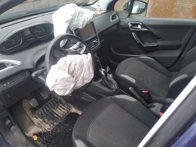Image Interrupteur de leve vitre avant droit - PEUGEOT 208 1