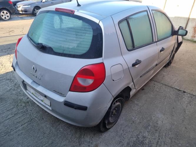 Image Feu arriere principal gauche (feux) - RENAULT CLIO 3