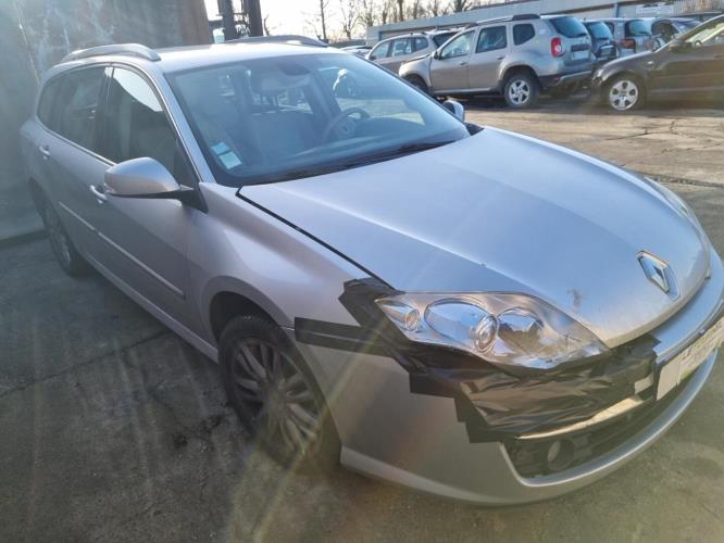 Image Feu arriere principal droit (feux) - RENAULT LAGUNA 3