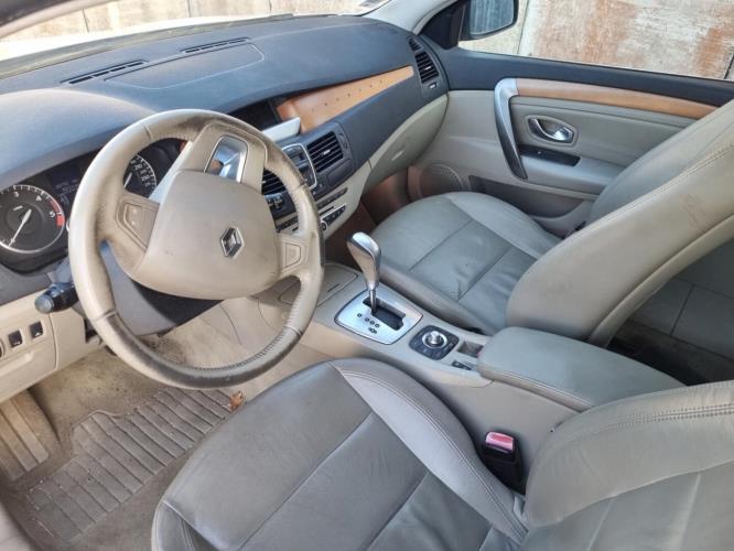 Image Feu arriere principal droit (feux) - RENAULT LAGUNA 3