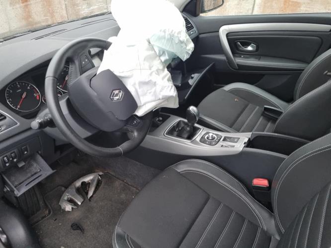 Image Aile avant droit - RENAULT LAGUNA 3