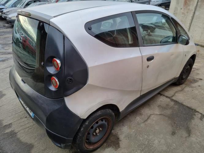 Image Feu diurne avant gauche - BLUECAR BLUEUTILITY