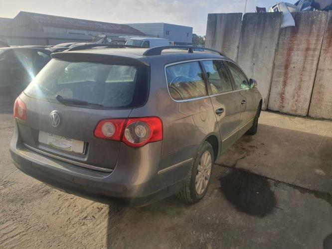 Image Optique avant principal droit (feux)(phare) - VOLKSWAGEN PASSAT 5