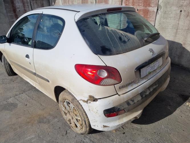 Image Feu arriere principal gauche (feux) - PEUGEOT 206+