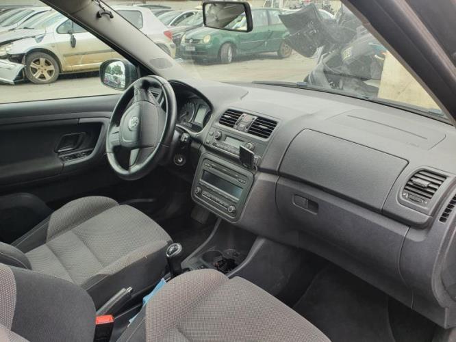 Image Autoradio d'origine - SKODA FABIA 2