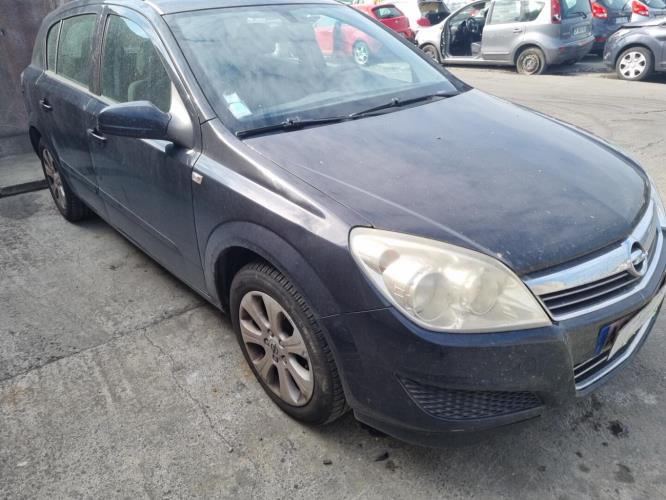 Image Feu arriere principal gauche (feux) - OPEL ASTRA H