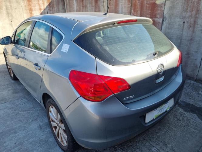 Image Feu arriere principal droit (feux) - OPEL ASTRA J