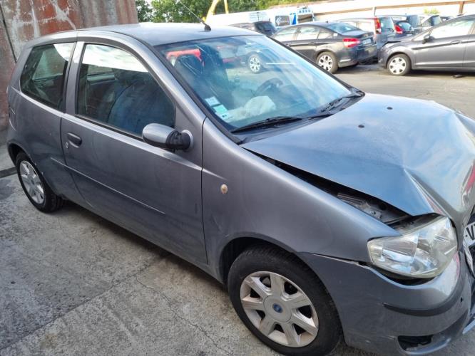 Image Porte avant droit - FIAT PUNTO 2