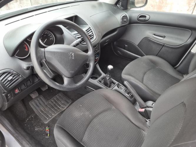 Image Feu arriere principal gauche (feux) - PEUGEOT 206+