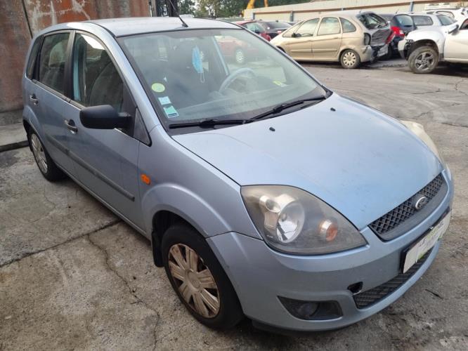 Image Feu arriere principal gauche (feux) - FORD FIESTA 5