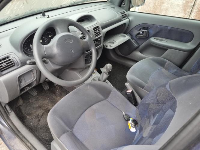 Image Pare choc avant - RENAULT CLIO 2