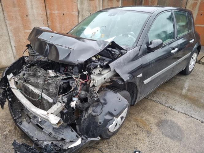 Image Pare choc arriere - RENAULT MEGANE 2