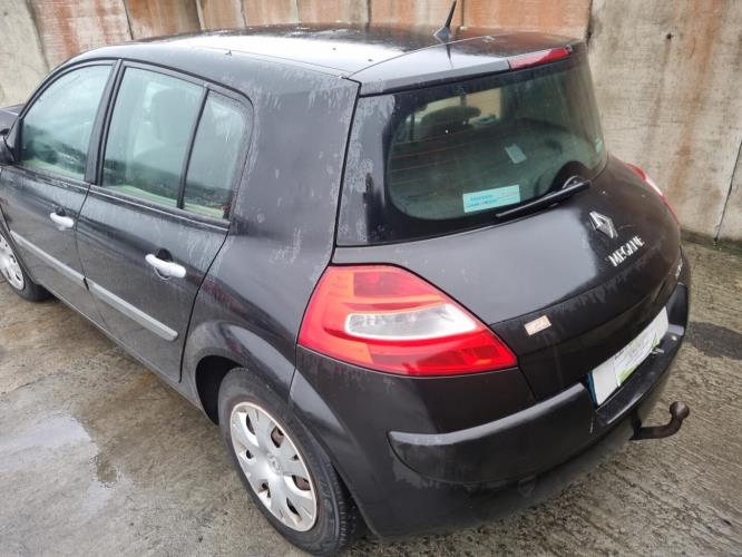 Image Pare choc arriere - RENAULT MEGANE 2