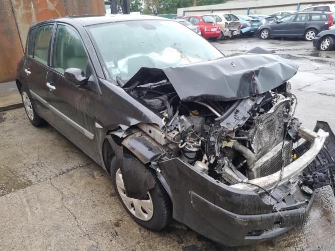 Image Pare choc arriere - RENAULT MEGANE 2