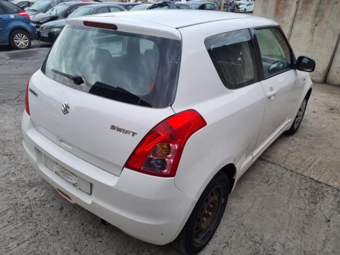 Image Feu arriere principal gauche (feux) - SUZUKI SWIFT 3