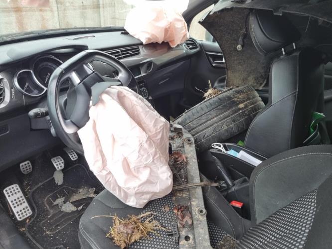 Image Feu arriere principal droit (feux) - CITROEN DS3