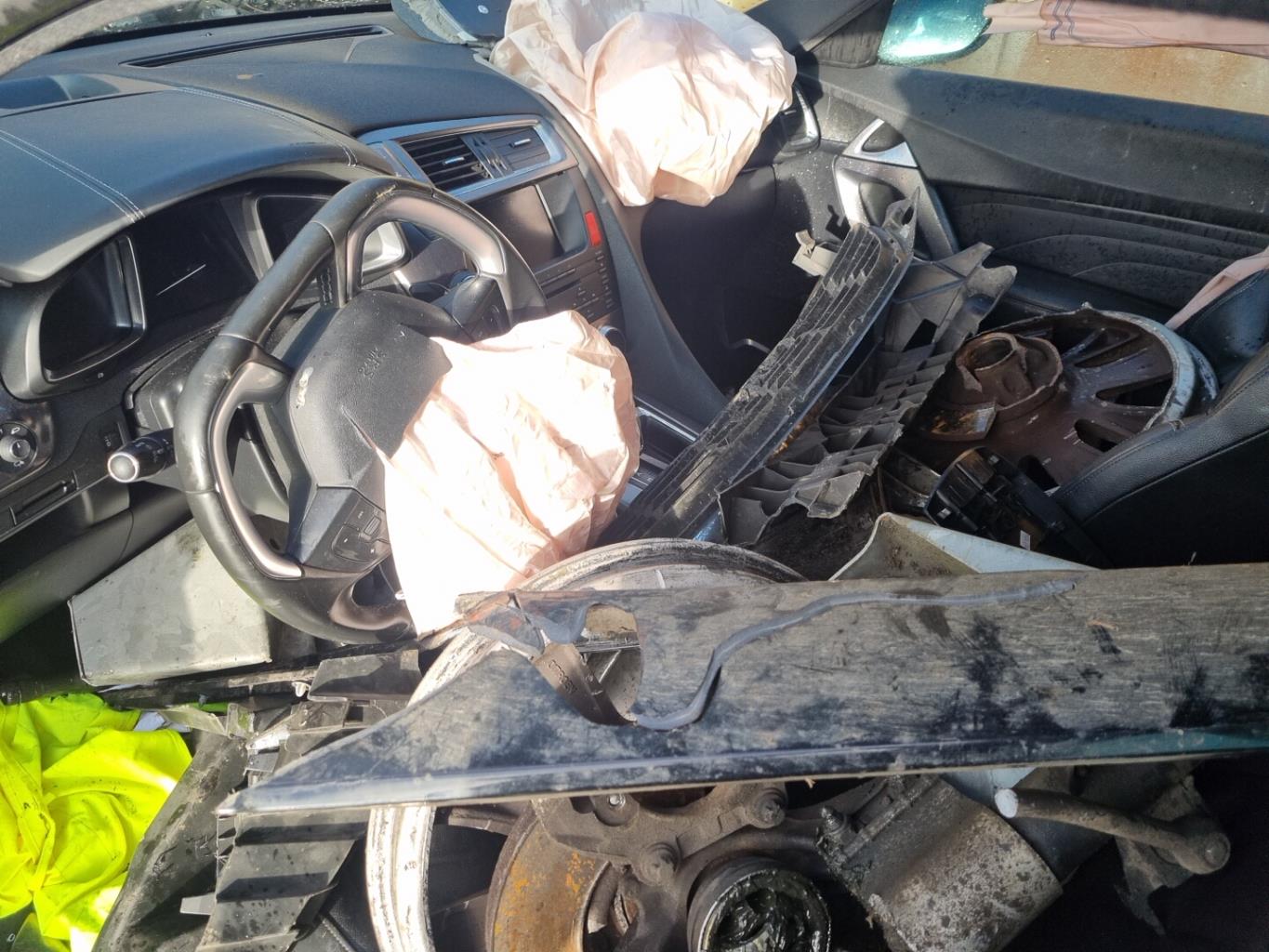 Feu arriere secondaire droit (feux) CITROEN DS5 PHASE 1 Diesel - 1