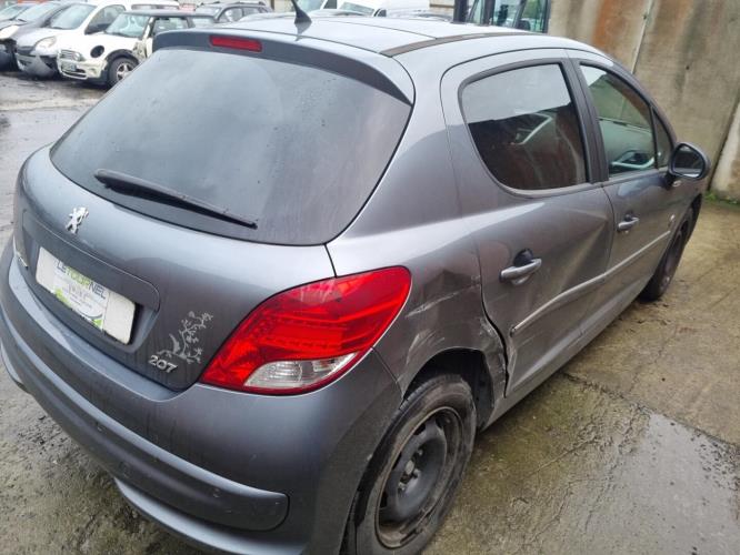 Image Feu arriere principal gauche (feux) - PEUGEOT 207