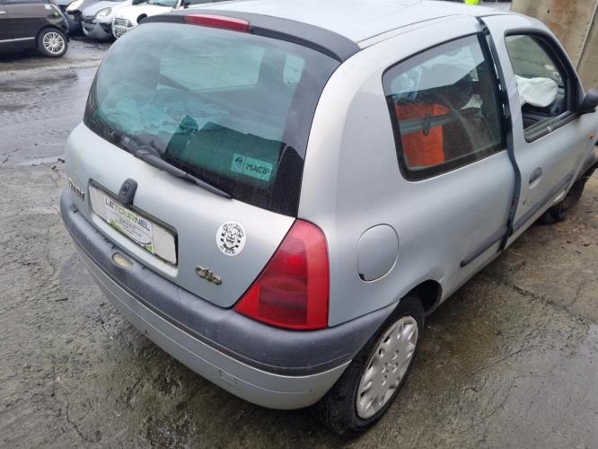 Image Feu arriere principal droit (feux) - RENAULT CLIO 2