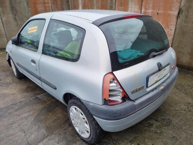 Image Feu arriere principal droit (feux) - RENAULT CLIO 2