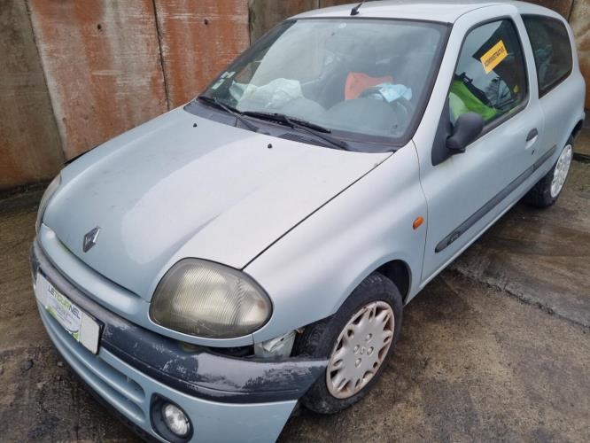 Image Feu arriere principal droit (feux) - RENAULT CLIO 2