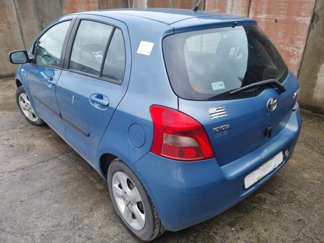 Image Pare choc arriere - TOYOTA YARIS 2