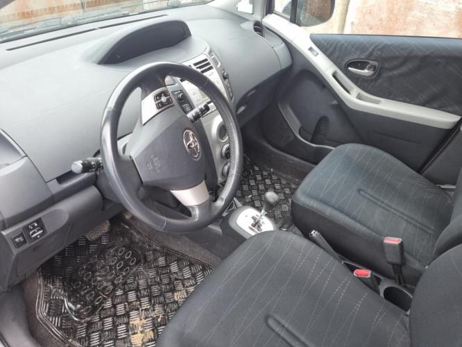 Image Pare choc arriere - TOYOTA YARIS 2