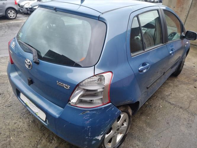 Image Pare choc arriere - TOYOTA YARIS 2