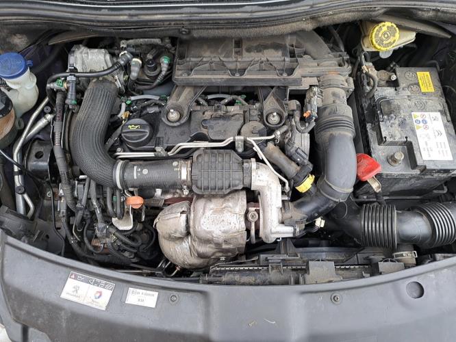 Image Feu arriere stop central - PEUGEOT 208 1