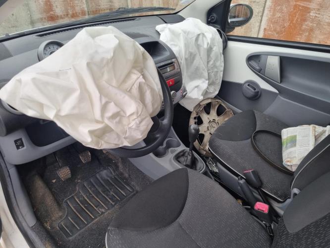 Image Lunette arriere - PEUGEOT 107