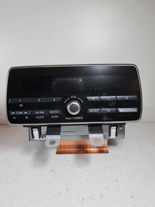Image Autoradio d'origine - MAZDA 2 3