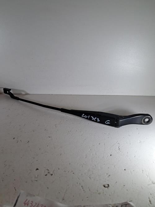 Image Bras essuie glace avant gauche - PEUGEOT 208 1