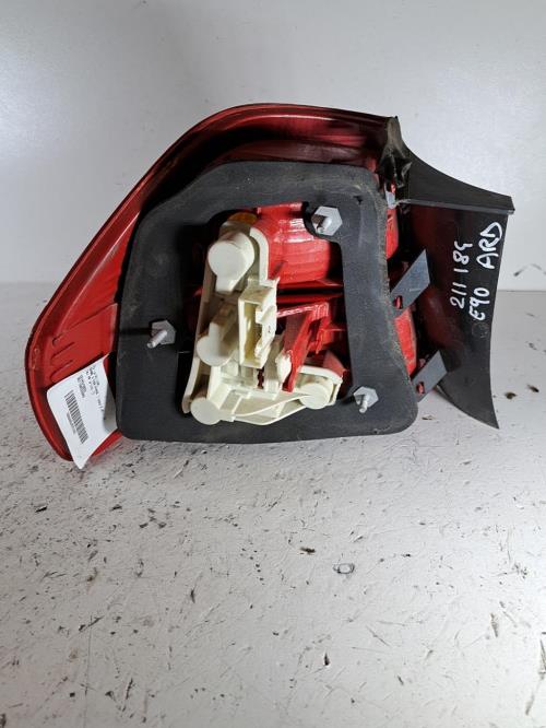Image Feu arriere principal droit (feux) - BMW SERIE 3 E90