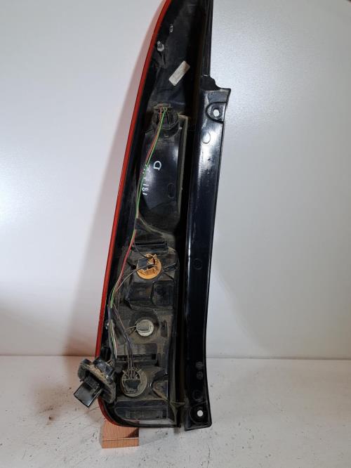Image Feu arriere principal droit (feux) - FORD FIESTA 5
