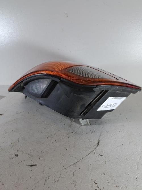 Image Feu arriere principal droit (feux) - HONDA CRX 3