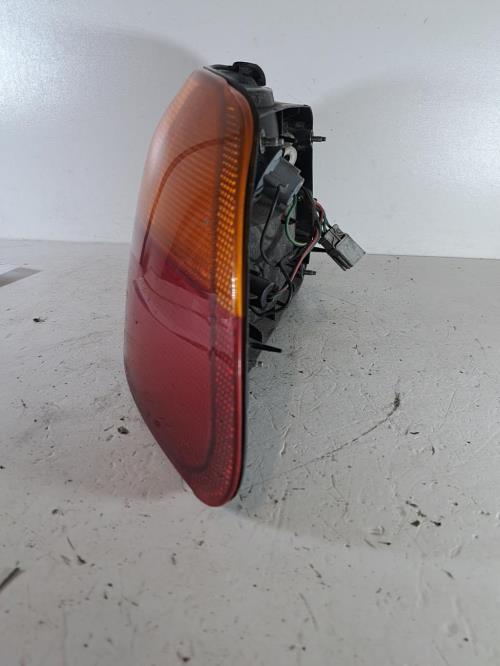 Image Feu arriere principal droit (feux) - HONDA CRX 3